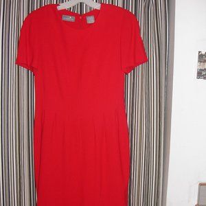 Liz Claiborne Women's Size 8 Dress Red Black Short Sleeve Unlined Knee Length